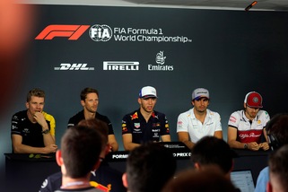 Caso Vettel, i piloti: "Penalità severa, ma ci sono delle regole"