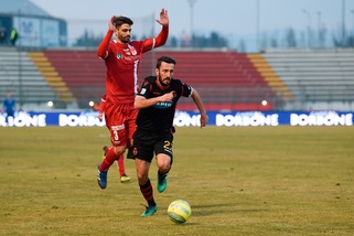 Ravenna, il centrocampista Papa ha rinnovato per due stagioni