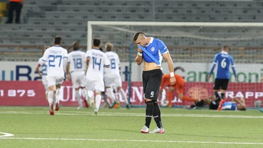 Como, Raggio Garibaldi rinnova per due stagioni