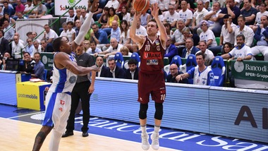 Basket, finale scudetto: Venezia meglio di Sassari, il titolo a 1,67