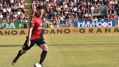 Cagliari, Cacciatore è tutto rossoblù: riscattato dal Chievo