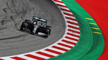 Gp Austria: Hamilton primo nelle libere, ma la Ferrari va