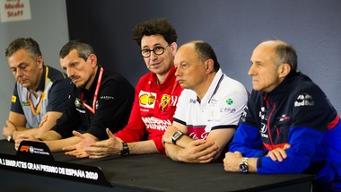 F1, non passa la proposta per tornare a pneumatici 2018