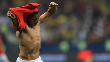 Coppa America: Tesillo sbaglia l'ultimo rigore e il Cile elimina la Colombia ai quarti