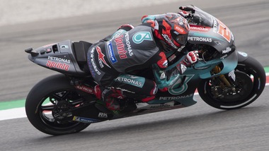 Assen: Quartararo conquista la pole, Rossi 14°