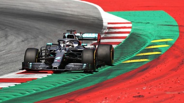 Gp Austria, per Hamilton tre posizioni di penalità in partenza