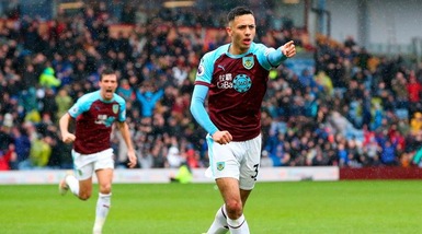 Sun: "La Juventus punta McNeil. Il Burnley chiede 30 milioni di sterline"