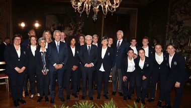 Nazionale femminile ricevuta al Quirinale, Mattarella: "Il Mondiale l'avete vinto qui in Italia"