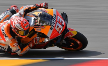 Sachsenring: Marquez in pole, Valentino Rossi undicesimo