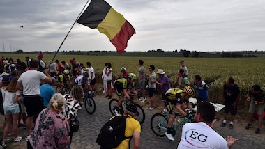 Sorpresa Teunissen al Tour: tappa e maglia per l'olandese