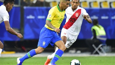Copa America: Brasile avanti, impresa Perù a 11