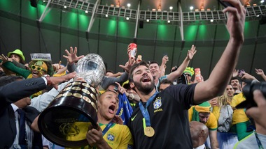 Pallone d'oro, colpo Alisson a 4,00