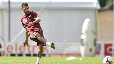 Torino, la numero 10 a Iago Falque: "Un onore indossare questa maglia"