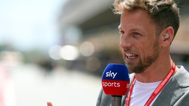 F1, Silverstone: Button torna in pista con la Brawn Gp