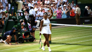 Serena Williams e Halep raggiungono la finale di Wimbledon