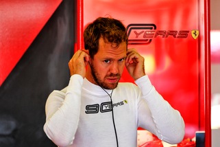 Silverstone, Vettel: "Mercedes favorite per la pole"