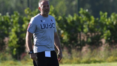 Mancini incoraggia Mihajlovic: "Questo ti fa un baffo"