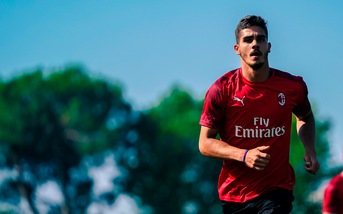 L'Équipe: "André Silva-Monaco, trattativa saltata per un problema al ginocchio"