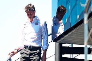 Silverstone, Wolff: "Bella battaglia tra Bottas e Hamilton"