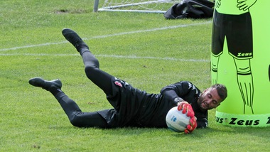 Parma, ufficiali le cessioni di Frattali e Scavone al Bari