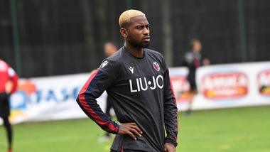 Bologna, Denswil si presenta: "In rossoblu grazie a Dijks"