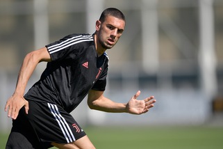 Demiral, concesso il visto: proseguirà la tournée con la Juve