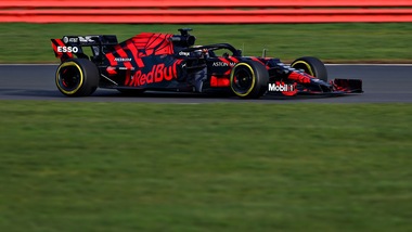 F1, Red Bull e Williams provano le Pirelli del 2020