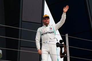Mercedes, Bottas: "Voglio restare, ma mi piace la Ferrari"