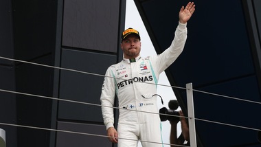 Mercedes, Bottas: "Voglio restare, ma mi piace la Ferrari"