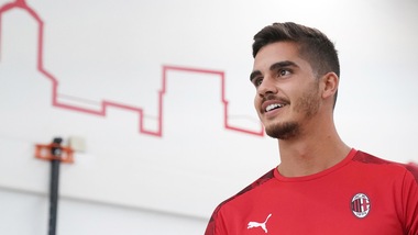 Andrè Silva saluta il Milan e va verso il Monaco