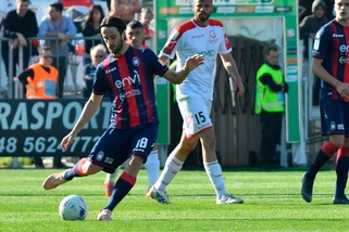 Crotone, senti Gomelt: "Dobbiamo migliorare nei risultati"