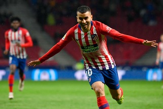 Milan, per Correa è una sfida a tre