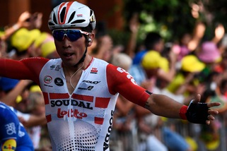 Ewan chiude davanti a tutti la 16ª tappa del Tour. Alaphilippe rimane il leader