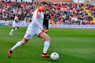 Crotone, dal Perugia arriva Mustacchio