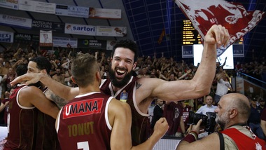 Venezia, Watt rinnova fino al 2021