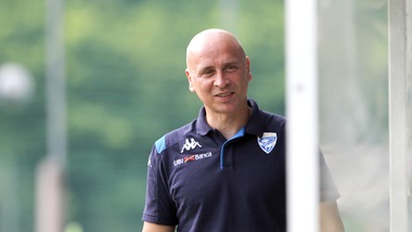 Brescia, Corini: "Ripartiremo dal 4-3-1-2 dell'anno scorso"