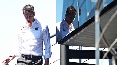 Mercedes, Wolff tra Bottas e Ocon: "Sarà una decisione complicata"