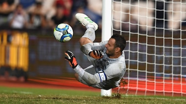 L'Inter supera il PSG: decisivo Handanovic