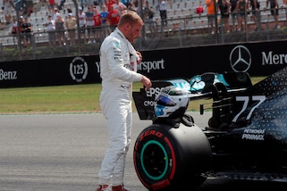 Bottas: "Scarso feeling in qualifica, bravo Hamilton"