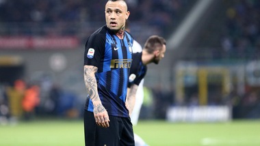 Nainggolan-Fiorentina, proseguono i contatti