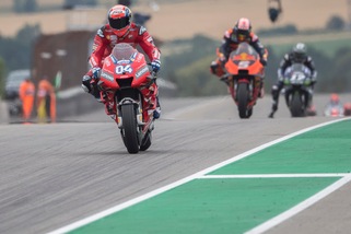 MotoGp, Brno: Dovizioso primo nelle libere, Rossi 10°