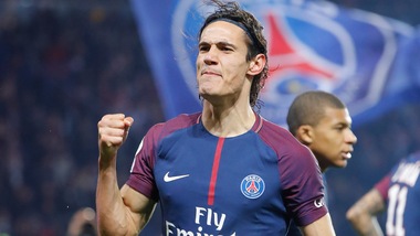 Cavani gela l'Inter: "Voglio restare al Psg"