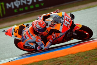 MotoGp, Brno: pole per uno strepitoso Marquez, settimo Valentino Rossi