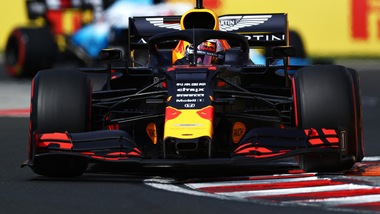 Verstappen prima pole in carriera al Gp d'Ungheria: Leclerc quarto