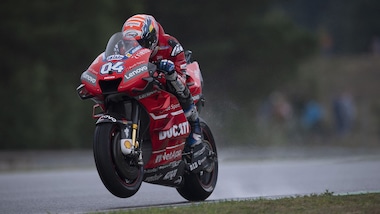 MotoGp, Brno: Dovizioso domina il warm up, Valentino Rossi solo 19°