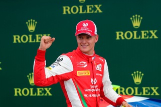 F2, Mick Schumacher: "Impossibile vincere senza il supporto Ferrari"
