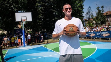 Gallinari dimesso dall'ospedale raggiunge l'Italia in raduno