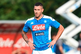 Napoli, ufficiale la cessione in prestito di Tutino al Verona