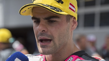 Moto3, per Fenati intervento ok allo scafoide