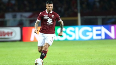 Torino, Aina in gruppo. Escluse fratture per Izzo